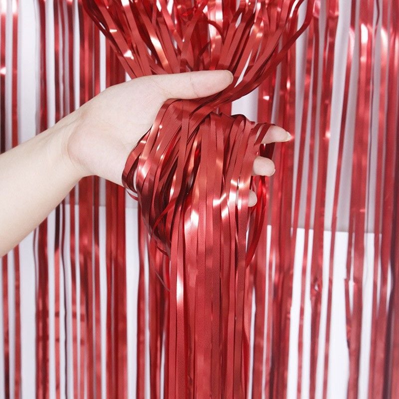 Metalize Kırmızı Arka Fon Kapı Süsü